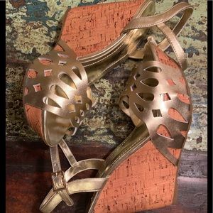 BCBGeneration | gold leather wedges | 8